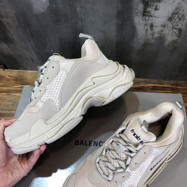 Balenciaga Triple S Trainers - BG010