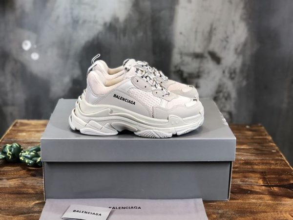 Balenciaga Triple S Trainers - BG010