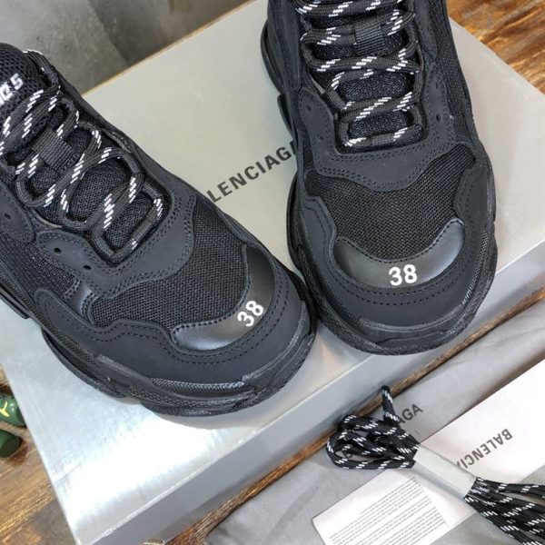 Balenciaga Triple S Trainers - BG016