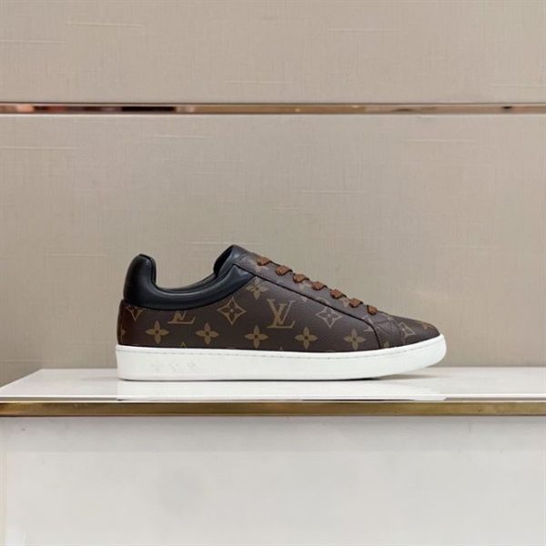 Louis Vuitton Luxembourg Sneaker - LS022