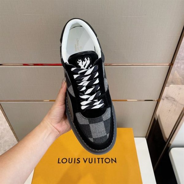 Louis Vuitton Ollie Richelieu Sneaker - LS025