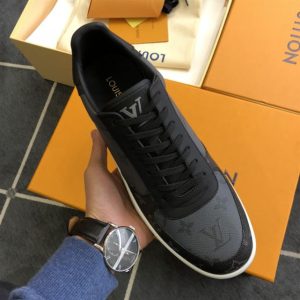 Louis Vuitton Rivoli Sneaker - LS018