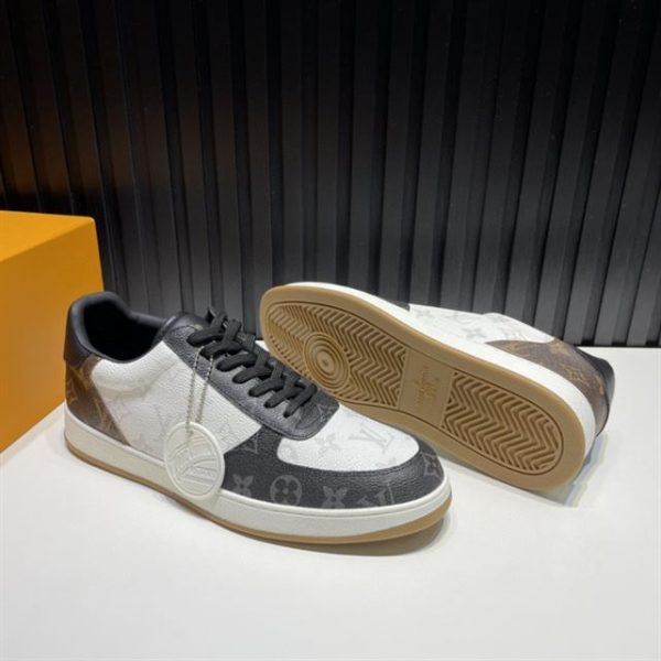 Louis Vuitton Rivoli Sneaker - LS019