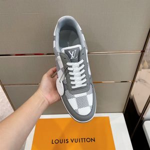 Louis Vuitton Rivoli Sneaker - LS029