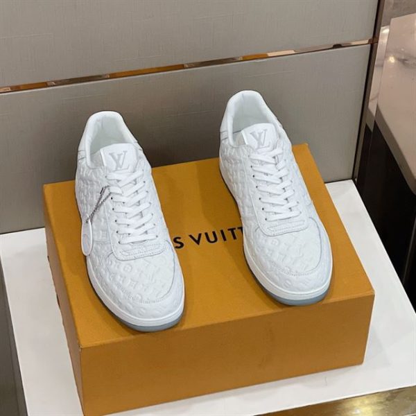 Louis Vuitton Rivoli Sneaker - LS081