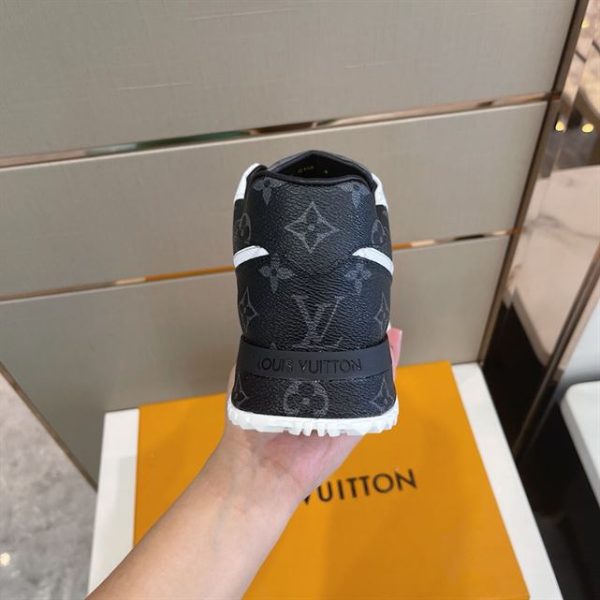 Louis Vuitton Run Away Sneaker - LS016