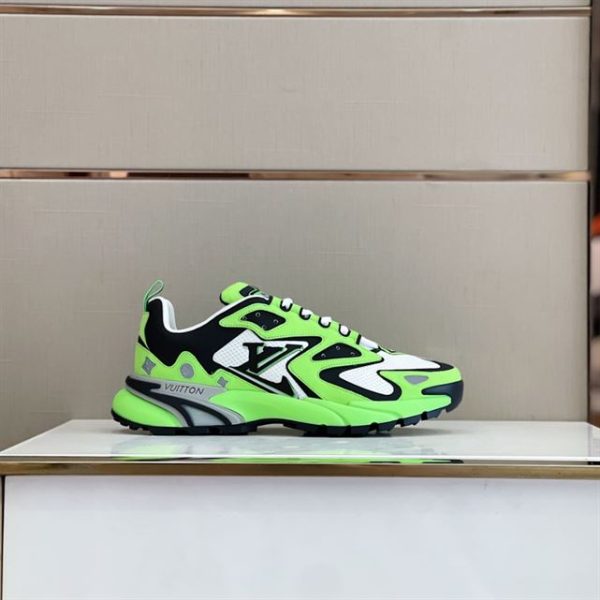 Louis Vuitton Runner Tatic Sneaker - LS064