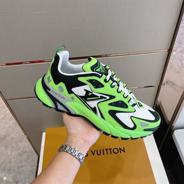 Louis Vuitton Runner Tatic Sneaker - LS064