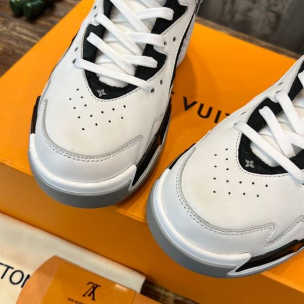 Louis Vuitton Trainer 2 Sneaker - LS002