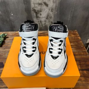 Louis Vuitton Trainer 2 Sneaker - LS002