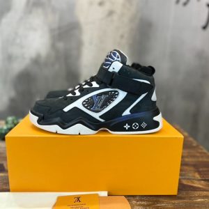 Louis Vuitton Trainer 2 Sneaker - LS003