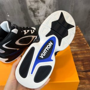 Louis Vuitton Trainer 2 Sneaker - LS003