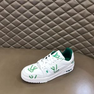 Louis Vuitton Trainer Sneaker - LS006