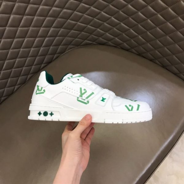 Louis Vuitton Trainer Sneaker - LS006