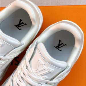 Louis Vuitton Trainer Sneaker - LS011