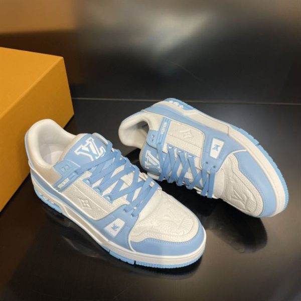 Louis Vuitton Trainer Sneaker - LS033