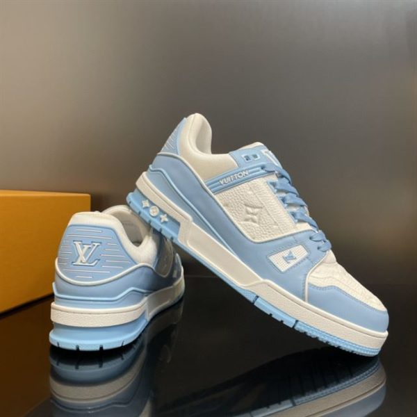 Louis Vuitton Trainer Sneaker - LS033