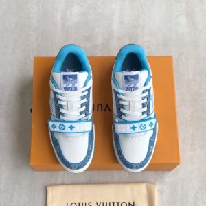 Louis Vuitton Trainer Sneaker - LS040