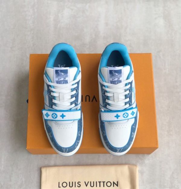 Louis Vuitton Trainer Sneaker - LS040