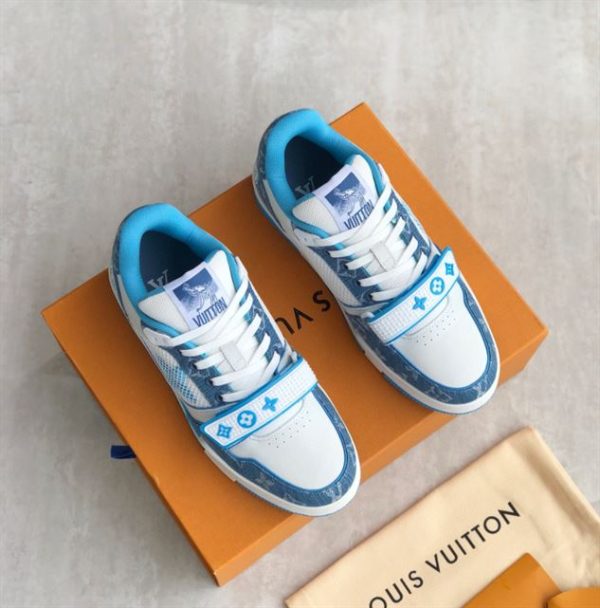 Louis Vuitton Trainer Sneaker - LS040