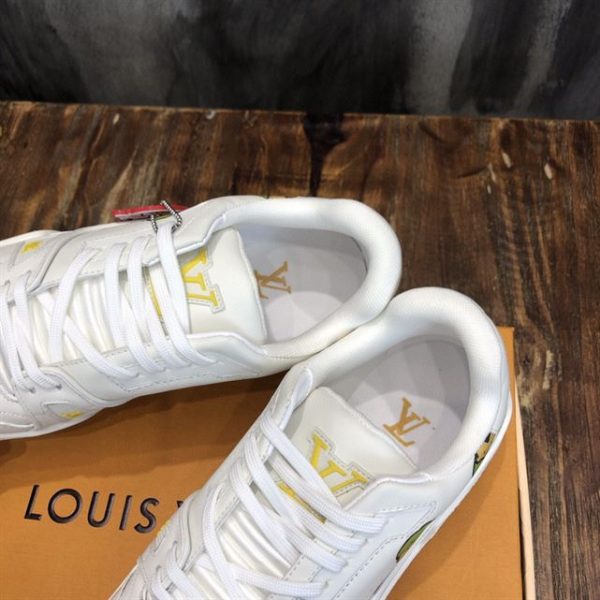 Louis Vuitton Trainer Sneaker - LS048