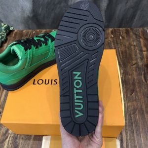 Louis Vuitton Trainer Sneaker - LS051