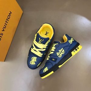 Louis Vuitton Trainer Sneaker - LS071