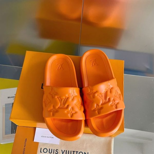 Louis Vuitton Waterfront Mule - LW003