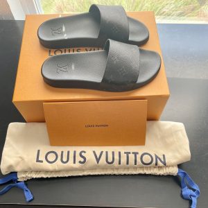 Louis Vuitton Waterfront Mule - LW006