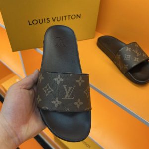 Louis Vuitton Waterfront Mule - LW007