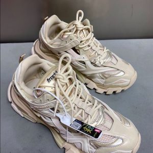 Balenciaga Track 2.0 Trainers - BG028