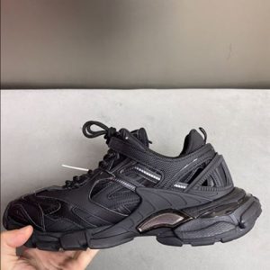 Balenciaga Track 2.0 Trainers - BG030