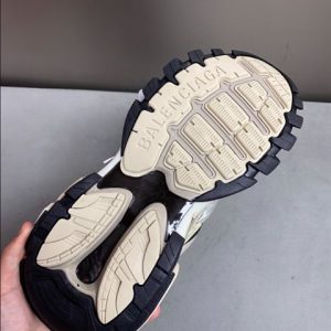 Balenciaga Track 2.0 Trainers - BG031