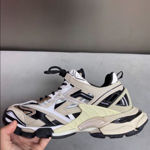 Balenciaga Track 2.0 Trainers - BG031