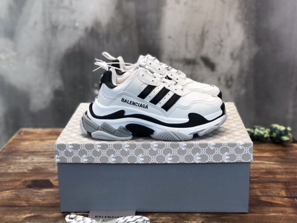 Balenciaga x Adidas Triple S Trainers - BG071