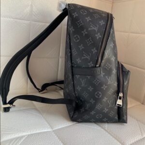 Louis Vuitton Discovery Backpack - LP13