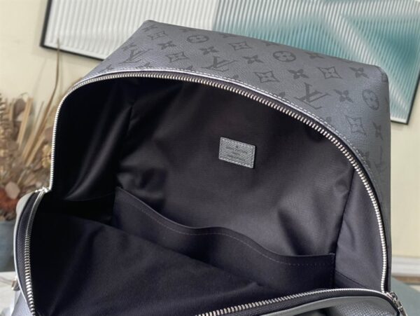 Louis Vuitton Discovery Backpack PM - LP05