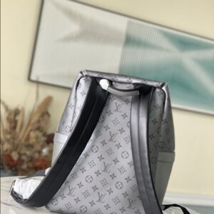 Louis Vuitton Discovery Backpack PM - LP05