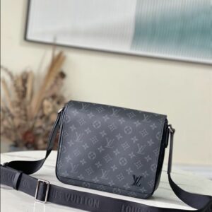 Louis Vuitton District PM Messenger Bags - LB39