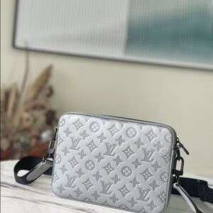 Louis Vuitton Duo Messenger - LB47