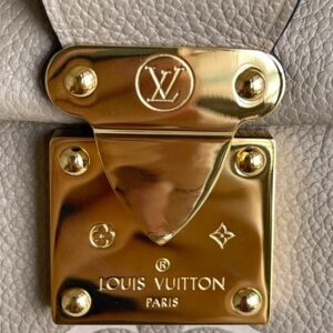 Louis Vuitton Favorite Bag - LH10