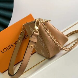 Louis Vuitton Multi Pochette Accessoire Bag - LH57