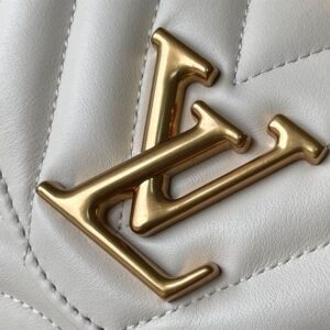 Louis Vuitton New Wave PM Chain Bag - LH39