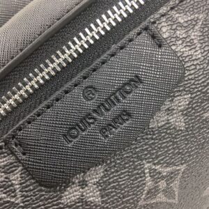 Louis Vuitton Outdoor Bumbag Bag - LB63