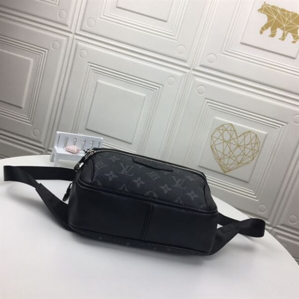 Louis Vuitton Outdoor Bumbag Bag - LB63