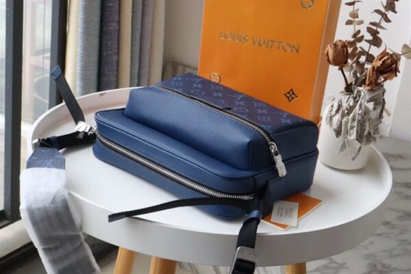 Louis Vuitton Outdoor Messenger Bag - LB64