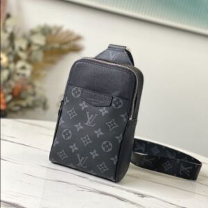 Louis Vuitton Outdoor Slingbag - LB82