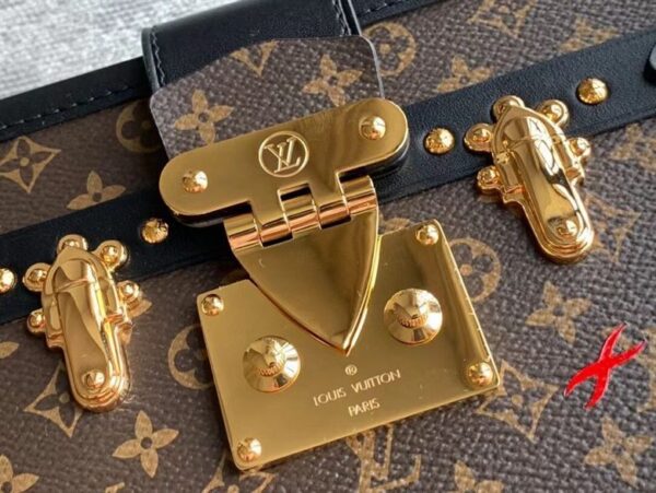 Louis Vuitton Petite Malle Handbag - LH51