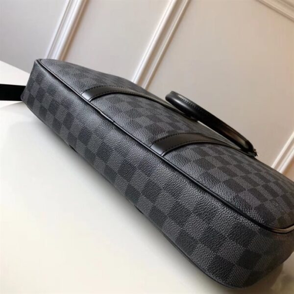 Louis Vuitton Porte-Documents Voyage PM - BL08