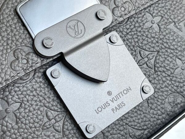 Louis Vuitton S Lock Messenger Bag - LB67